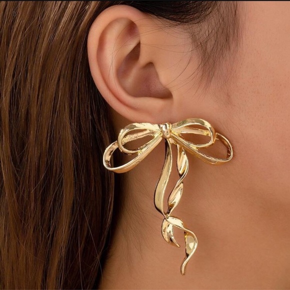✨NEW Elegant Gold Bow Earrings - Picture 1 of 4